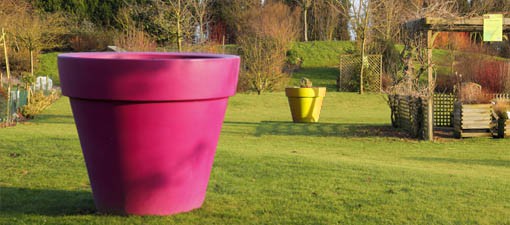 decoration exterieur de jardin jardinieres et pots