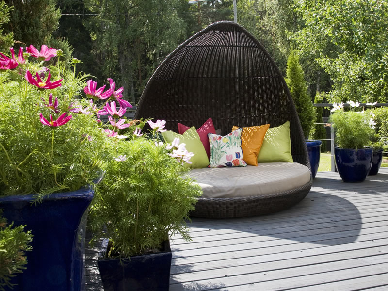 decoration exterieur de jardin jardinieres et pots