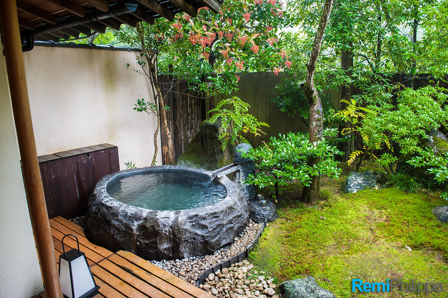 idee jardin avec petit bassin